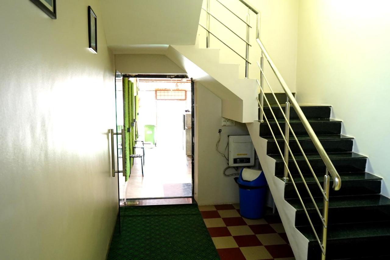 Yuvraj Lodge Osmanabad Ngoại thất bức ảnh